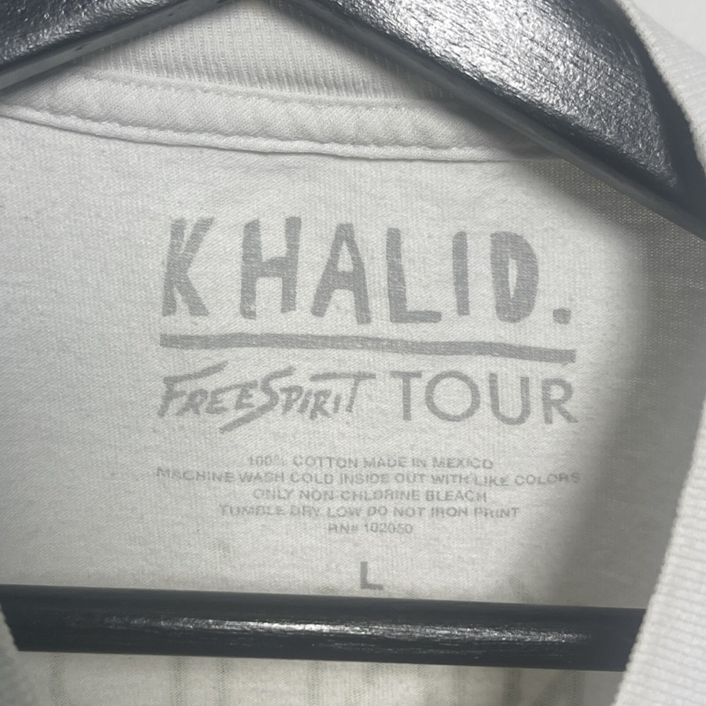 Khalid  "Free Spirit" 2019 Tour White Graphic TShirt Hip Hop Band Tee Singer L - Picture 5 of 10